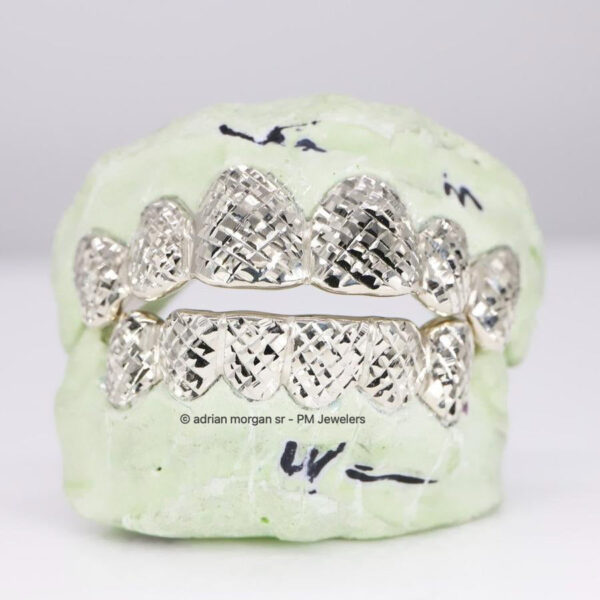CUSTOM DIAMOND CUT GOLD GRILLZ - Image 3